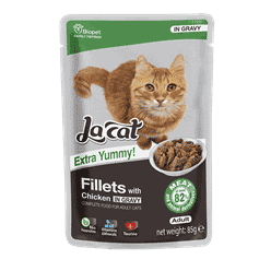 לה קט פאוץ' לחתול נתחונים עם עוף ברוטב